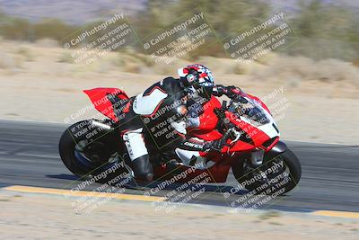 media/Jan-13-2025-Ducati Revs (Mon) [[8d64cb47d9]]/3-B Group/Session 3 (Turn 7 Inside)/